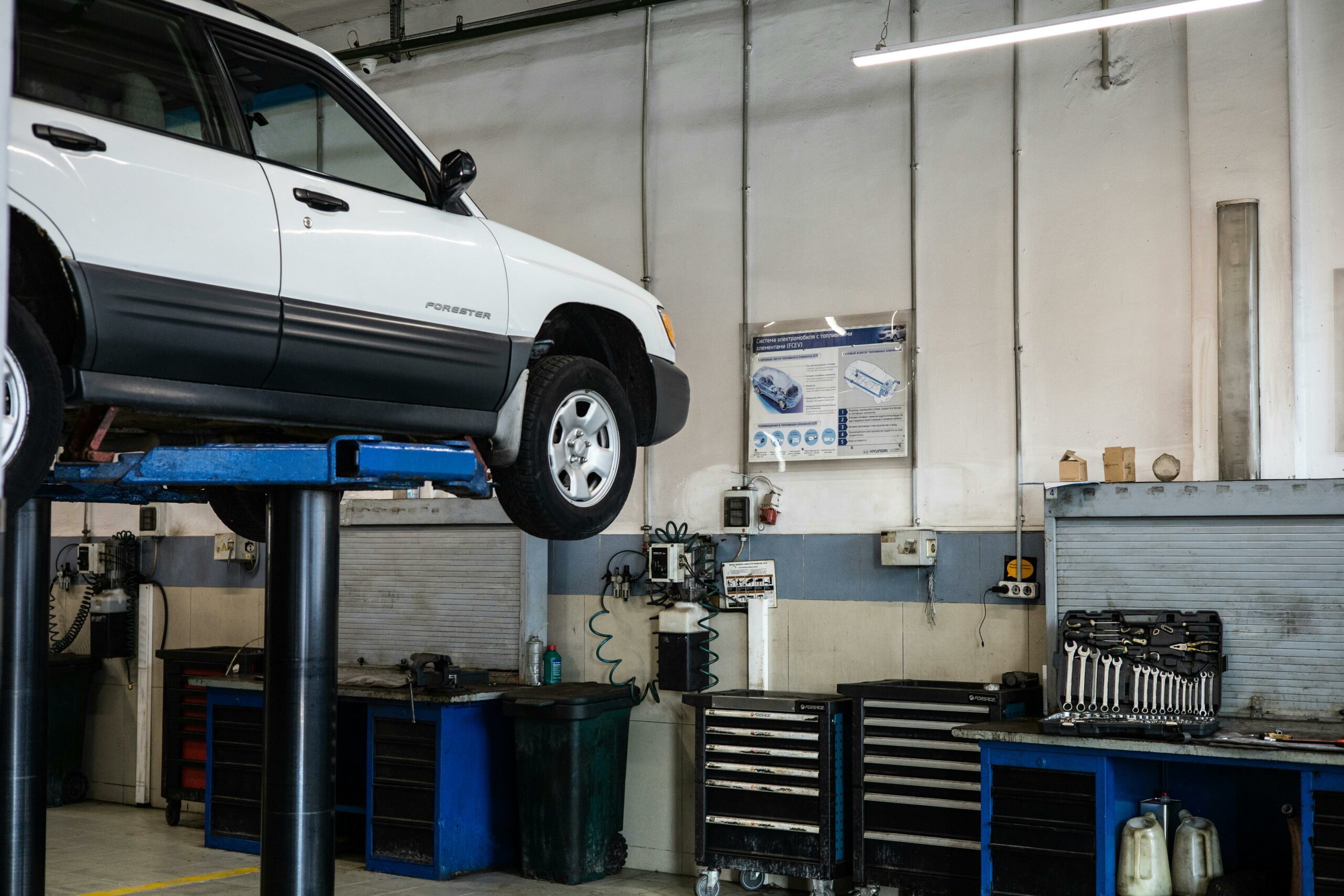 white-car-for-maintenance